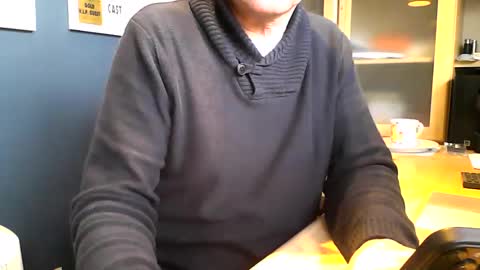 mark online show from January 12, 12:01 pm