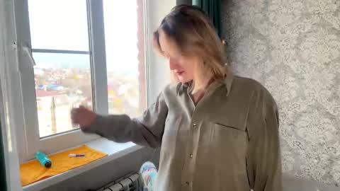 Emily online show from November 14, 11:56 am