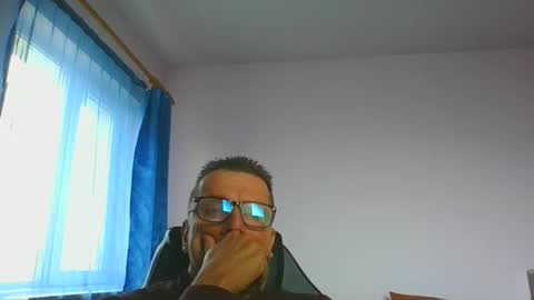 ulmeni4 online show from December 6, 11:06 am