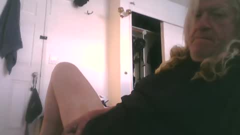Snapshot of umbrado chatting on October 9, 5:07 pm umbrado online show from October 9, 5:07 pm