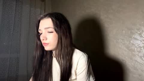 Isobelle lisi online show from January 13, 12:46 pm