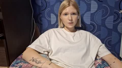 Kira online show from October 10, 3:29 pm