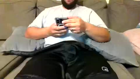 Snapshot of uncutbluecollarcock chatting on October 10, 9:59 am Uncut Rod online show from October 10, 9:59 am