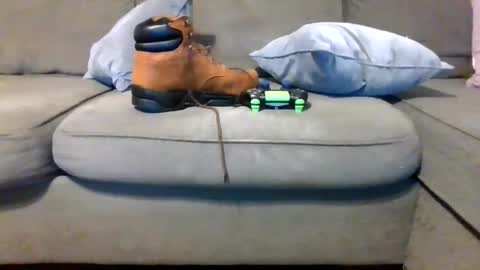 Snapshot of uncutbluecollarcock chatting on October 19, 10:09 am Uncut Rod online show from October 19, 10:09 am