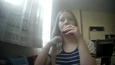 Snapshot of universeemily chatting on October 11, 9:14 am UniverseEmily online show from October 11, 9:14 am