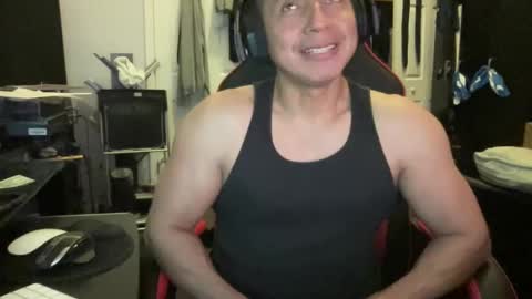 unlobitooenwallstreet online show from December 24, 3:38 am