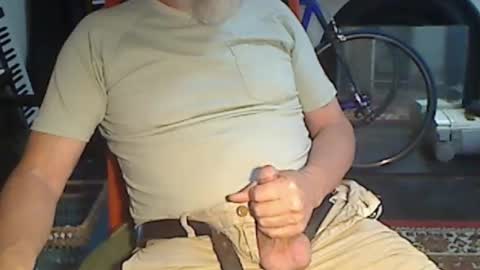 Freddie online show from November 14, 6:37 am