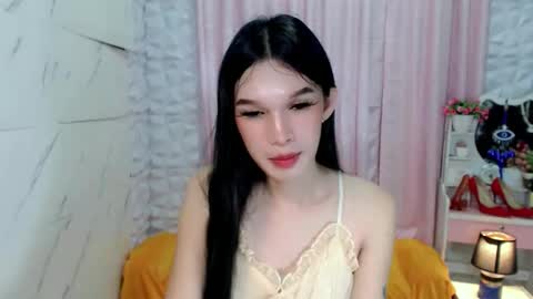 ur_asianbabexxx online show from November 23, 2:37 pm