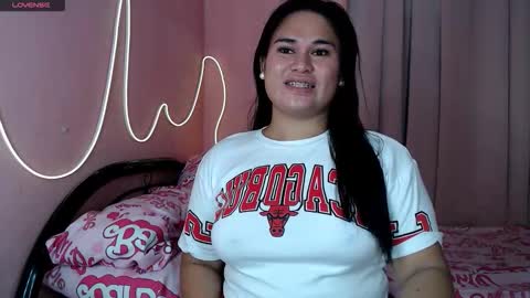 SINGLE online show from March 1, 1:04 pm