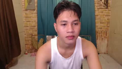 Snapshot of ur_boy_mark chatting on October 13, 9:44 am ur_boy_mark online show from October 13, 9:44 am