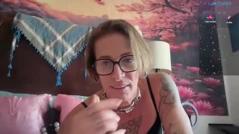 Ur Daylee dose online show from February 7, 10:35 pm