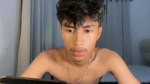 ur_fuckerbttm online show from March 2, 11:50 am