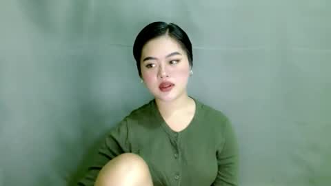 zey  online show from January 11, 11:38 am