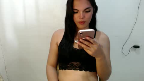 Sweet Couple online show from March 3, 7:59 am