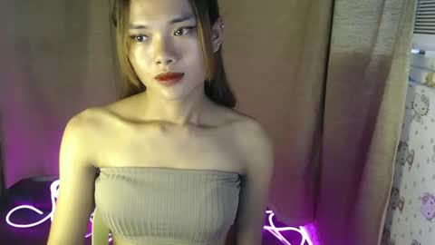 Snapshot of urasian_crisa chatting on September 24, 8:21 am urasian_crisa online show from September 24, 8:21 am