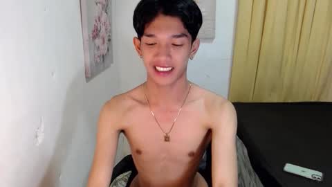 urasian_john20 online show from November 9, 9:28 pm