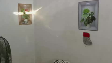 urasian_jomarie online show from February 3, 12:07 am