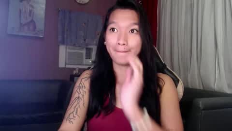 Snapshot of urasian_newra chatting on October 13, 5:48 pm NEWRA ALLISON online show from October 13, 5:48 pm