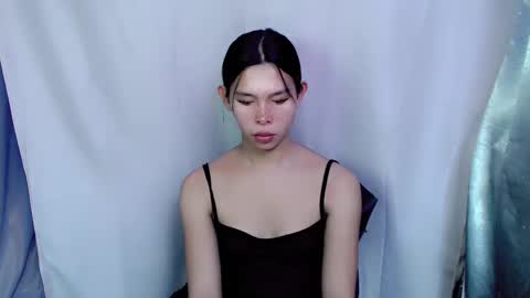 Snapshot of urasian_prettyjane chatting on October 13, 5:09 am Jane online show from October 13, 5:09 am