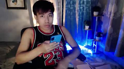 urasianwanker online show from April 28, 3:05 pm