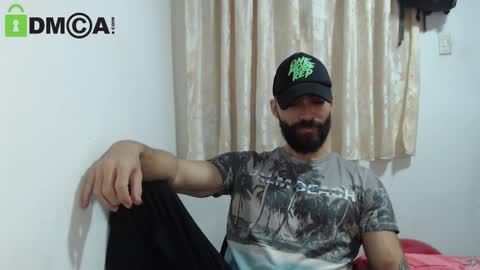master beard online show from December 24, 7:44 pm