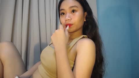 Snapshot of urbbgurl_lynxx chatting on October 14, 4:37 am Urbbgurl lynxx online show from October 14, 4:37 am