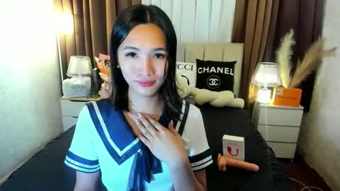 Snapshot of urblossom_princess chatting on October 15, 10:32 pm urblossom_princess online show from October 15, 10:32 pm
