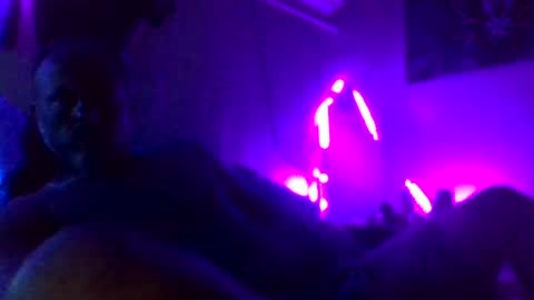 urdaddy875867 online show from September 15, 10:33 pm