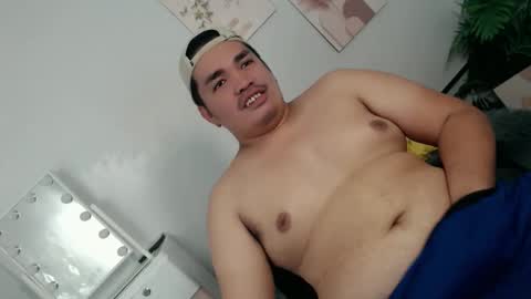 ure_fattytoy143 online show from February 26, 6:17 am