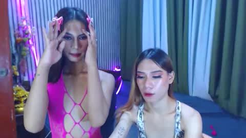 urexpensivejulia online show from April 1, 10:39 pm