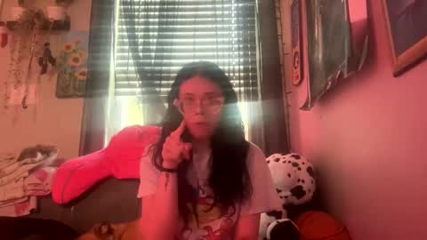 Snapshot of urfxvecouplee chatting on October 4, 6:49 pm urfxvecouplee online show from October 4, 6:49 pm