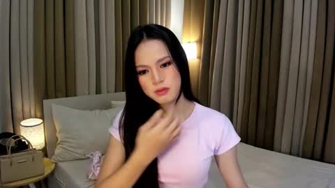 im zhairaallison dont for get follow me online show from March 1, 7:01 am