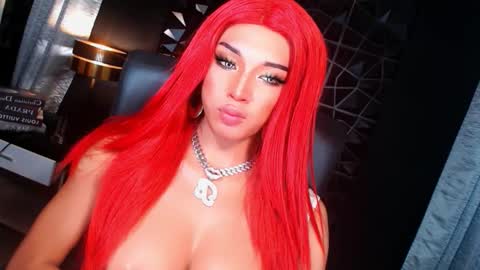 Snapshot of urgoddess_bella chatting on October 15, 3:02 pm My bella 3 online show from October 15, 3:02 pm