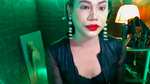 Snapshot of urhardcockqueenxxx chatting on February 6, 12:26 pm queen norelle online show from February 6, 12:26 pm