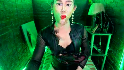 Snapshot of urhardcockqueenxxx chatting on February 4, 5:01 pm queen norelle online show from February 4, 5:01 pm
