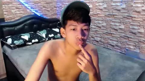 urhardfucker_joseph online show from March 16, 9:19 pm