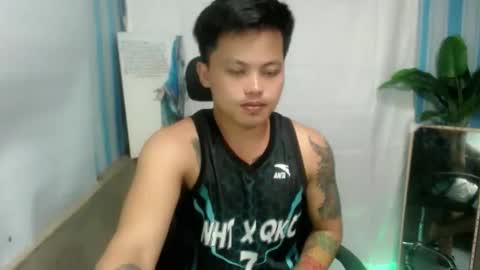 Snapshot of urhot_fucker13 chatting on October 1, 10:47 am JUST CALL MY NAME jayrus online show from October 1, 10:47 am