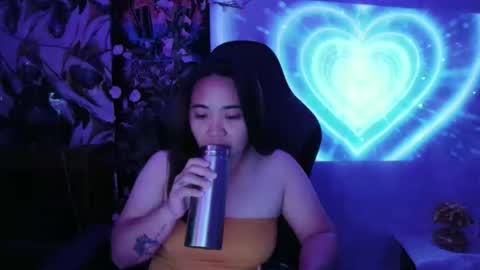 urhotjen online show from March 26, 7:13 am