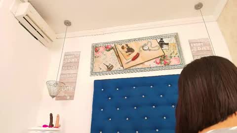 Love online show from March 3, 6:15 pm