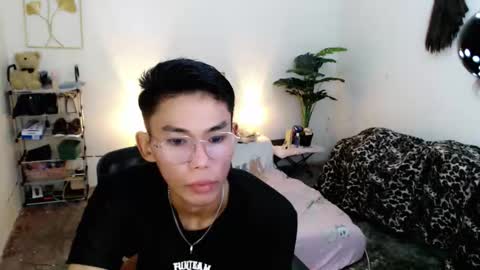 Snapshot of urnaughtydreamboy_rence chatting on October 20, 4:39 am Rence online show from October 20, 4:39 am
