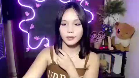 Snapshot of urpinay_pia chatting on October 17, 10:25 pm Pia online show from October 17, 10:25 pm