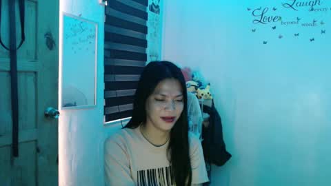 Snapshot of urpreciouspinayxxx chatting on February 20, 2:07 am hi im kim online show from February 20, 2:07 am