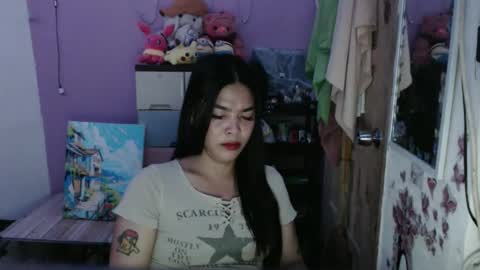 hi im kim online show from March 4, 2:08 am