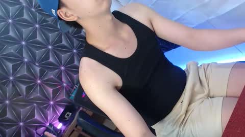 ursweet_jade online show from September 10, 11:22 am