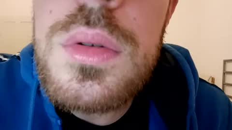 ursweetdreamx online show from November 17, 10:23 pm