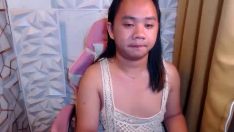 Snapshot of ursweetkittyxxx chatting on October 2, 10:47 am KITTY online show from October 2, 10:47 am