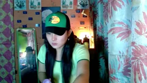 YOURGIRLCAMILLA online show from January 12, 2:57 pm