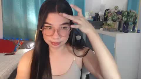 Ashley Kate Mateo Gray online show from February 27, 11:25 am