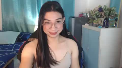 Ashley Kate Mateo Gray online show from November 5, 9:33 am