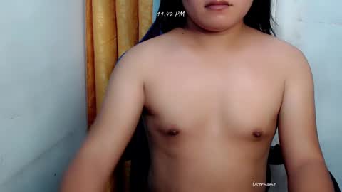 Snapshot of urwildpinayxxx chatting on March 11, 3:34 pm melody online show from March 11, 3:34 pm